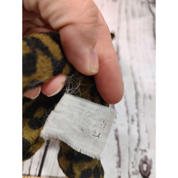 Fiesta cheetah leopard big cat stuffed animal realist - Picture 4 of 5